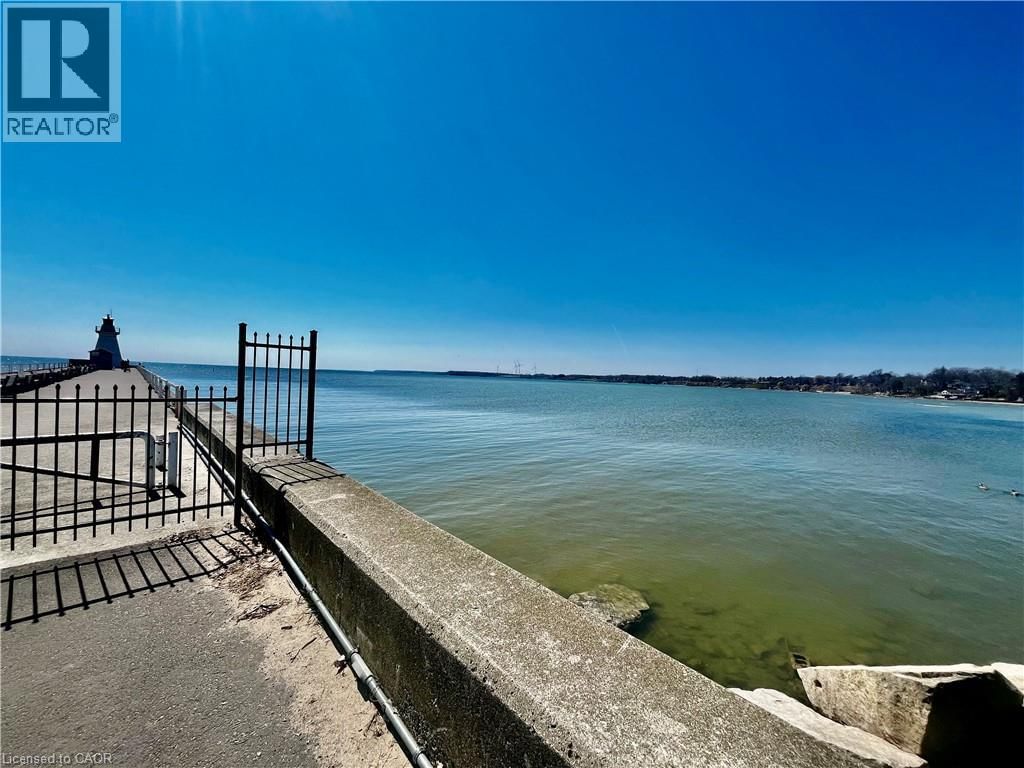 37 MULBERRY LANE Image 32