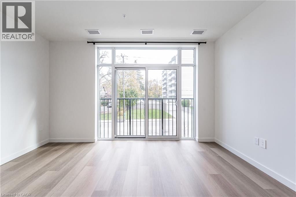 606 - 24 UNION STREET EAST Image 11