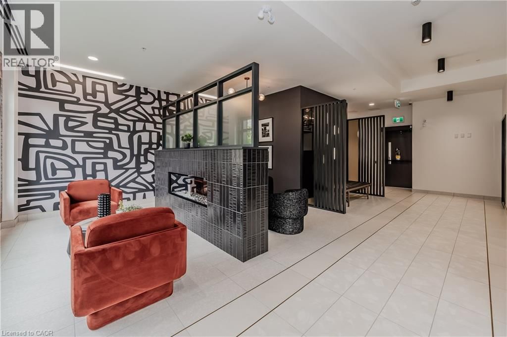 403 - 24 UNION STREET EAST Image 5