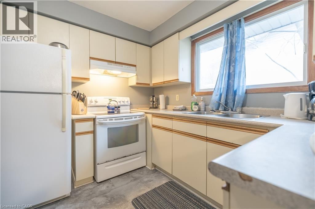 60 AUSTIN DRIVE Image 6