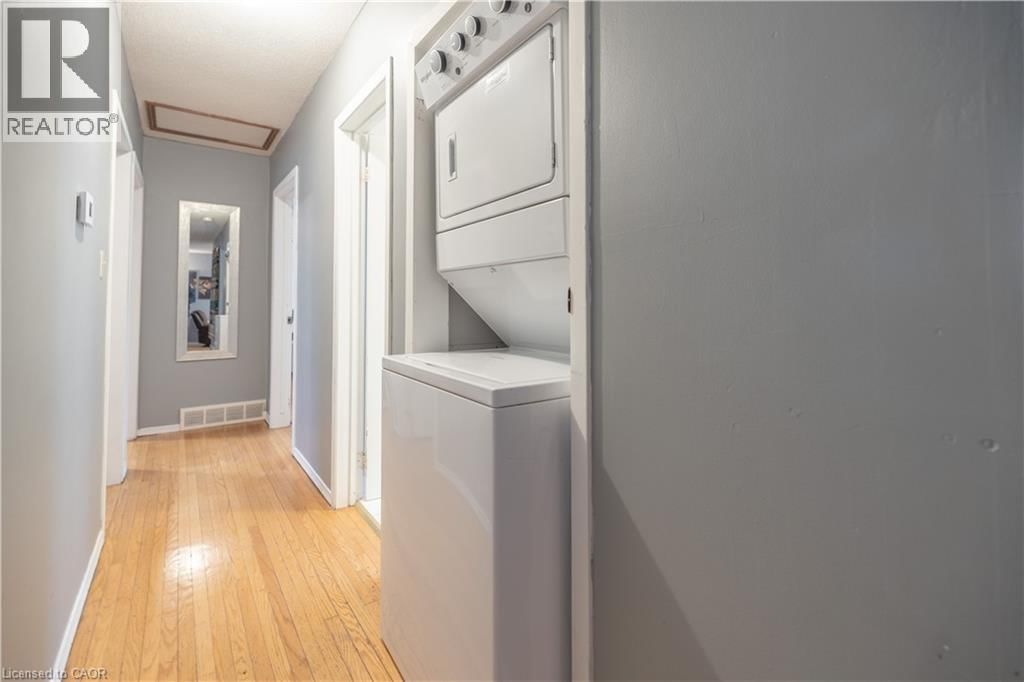 60 AUSTIN DRIVE Image 8