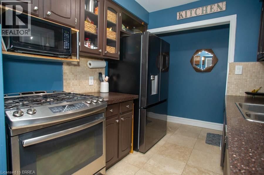 102 CENTURY HILL DRIVE Image 11