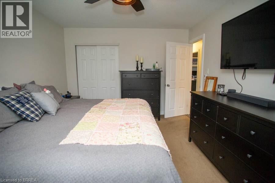 102 CENTURY HILL DRIVE Image 13