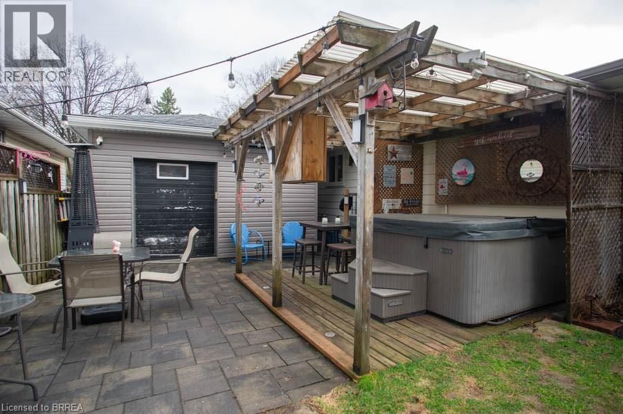 102 CENTURY HILL DRIVE Image 27