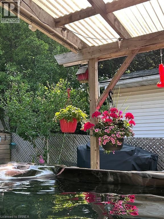 102 CENTURY HILL DRIVE Image 36