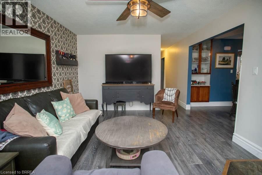 102 CENTURY HILL DRIVE Image 7