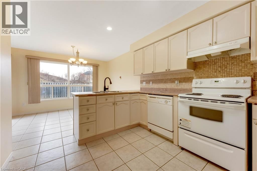 76 TEMPLEWOOD DRIVE Image 10