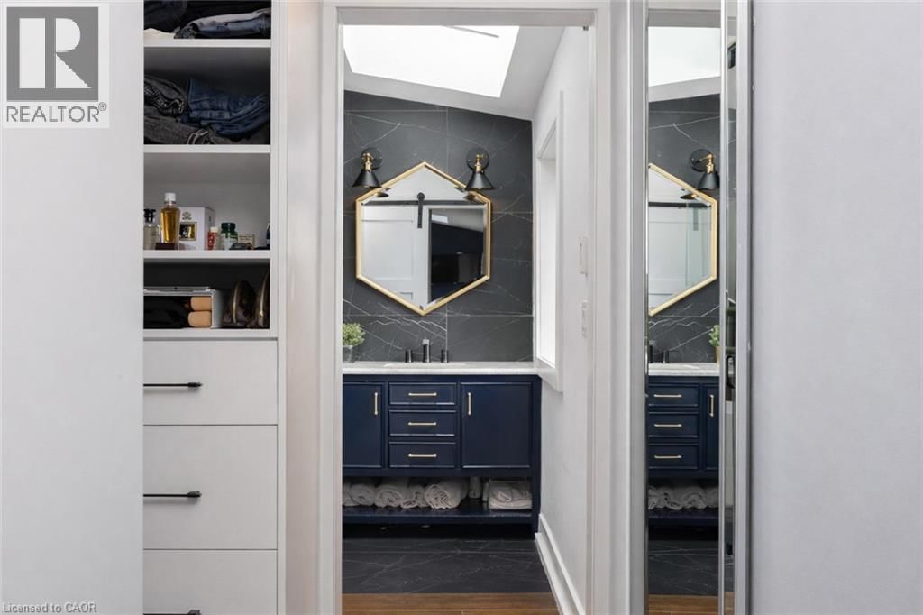 676 BAYSHORE BOULEVARD Image 16