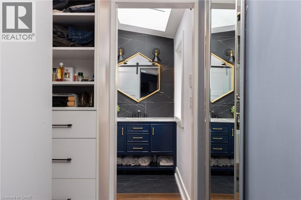 676 BAYSHORE BOULEVARD Image 20