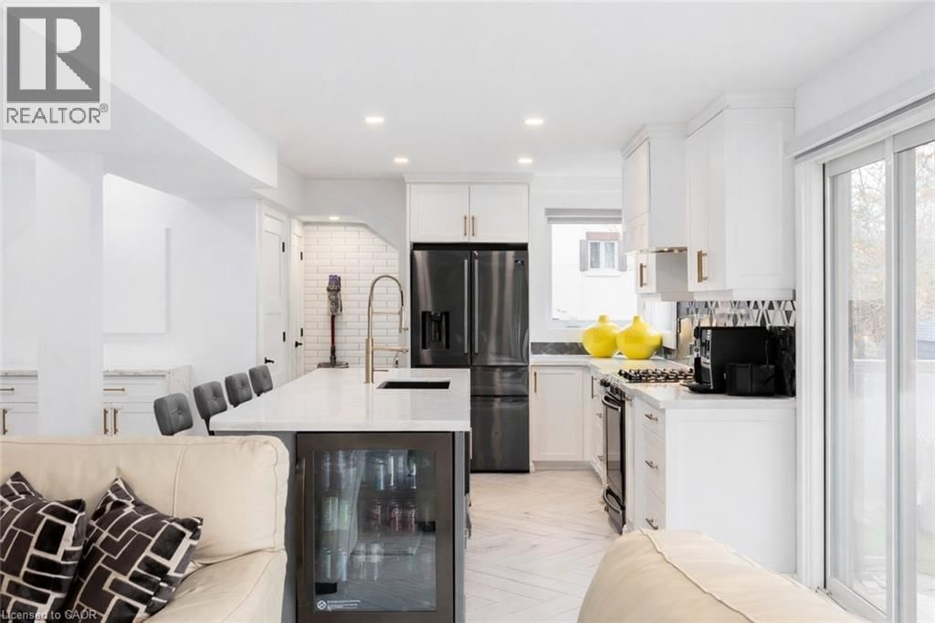 676 BAYSHORE BOULEVARD Image 6