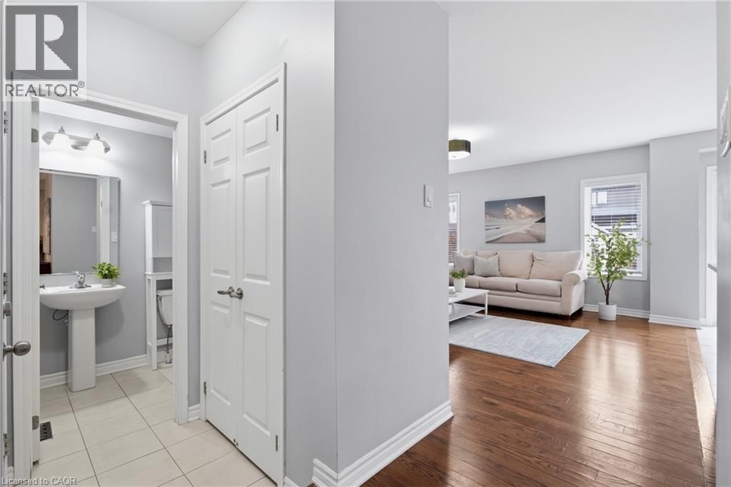 125 WATERMILL STREET Image 7