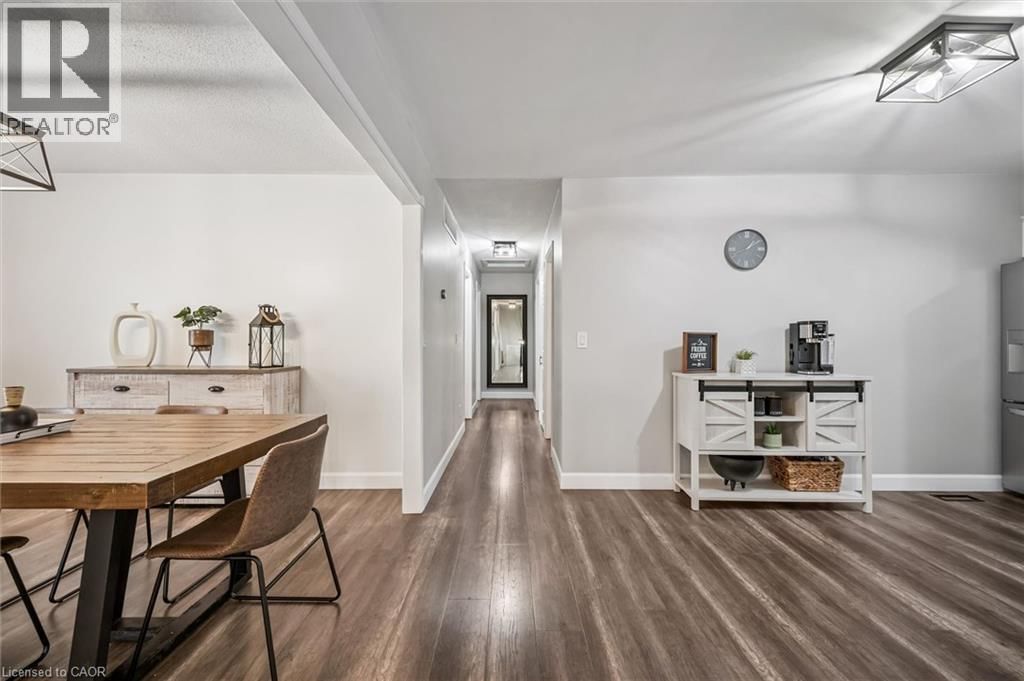 18 AVENUE ROAD Image 18