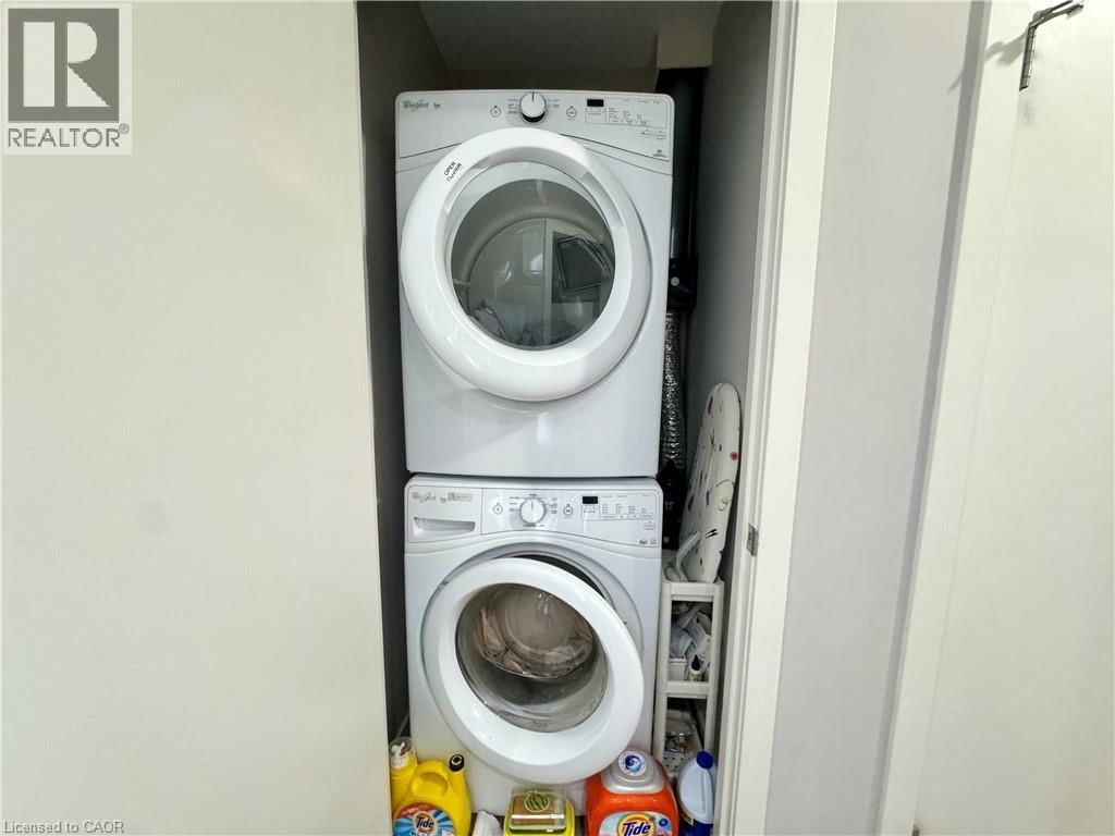 1007 - 1 VICTORIA STREET SOUTH Image 10