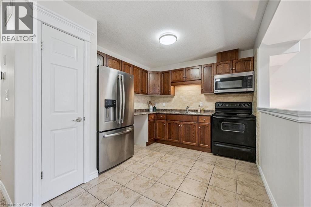 93 WASHBURN DRIVE Image 4