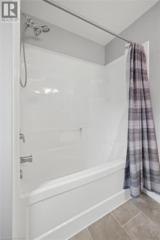 1B - 240 WESTMEADOW DRIVE Image 23