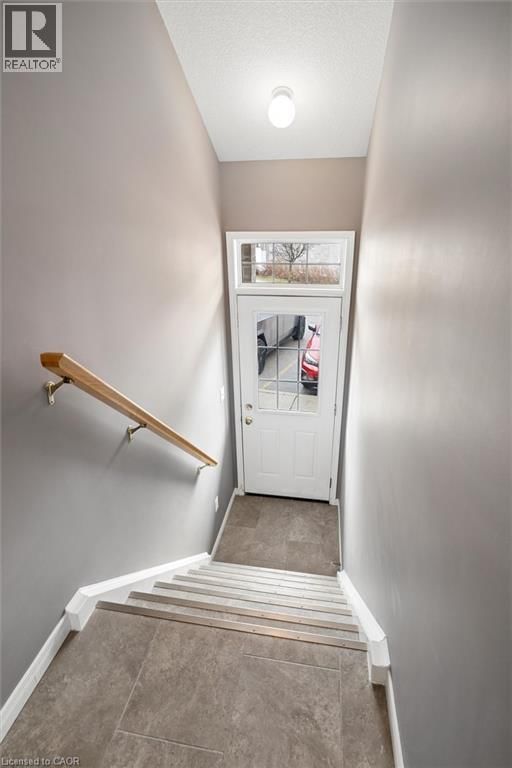 1B - 240 WESTMEADOW DRIVE Image 4