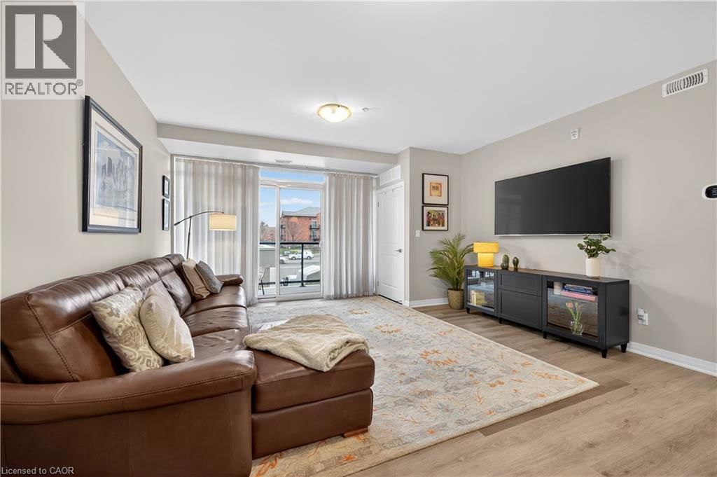 209 - 5 HAMILTON STREET NORTH Image 14