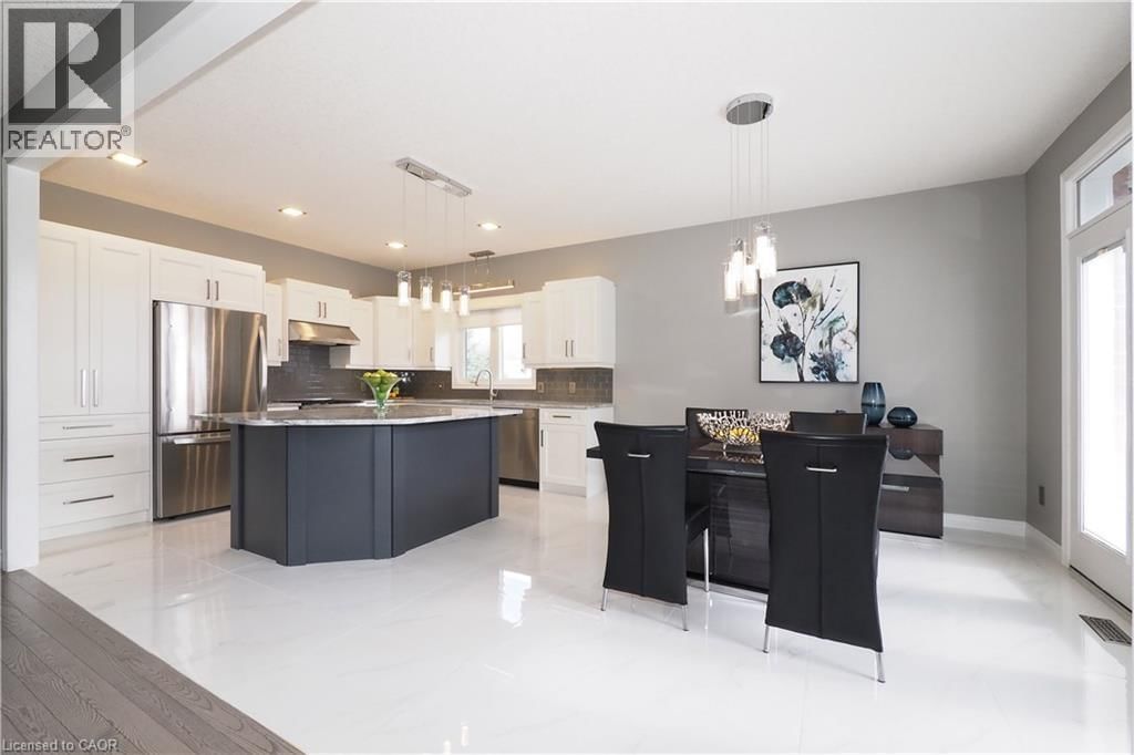 583 LAKEVIEW DRIVE Image 14