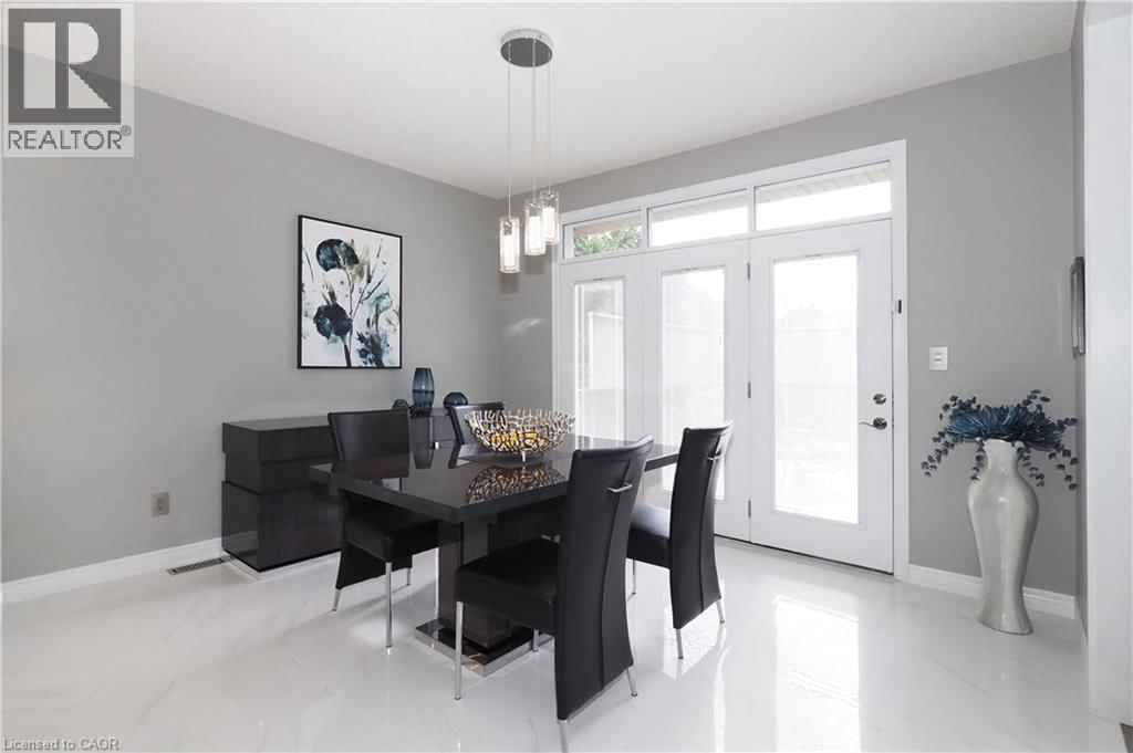 583 LAKEVIEW DRIVE Image 20