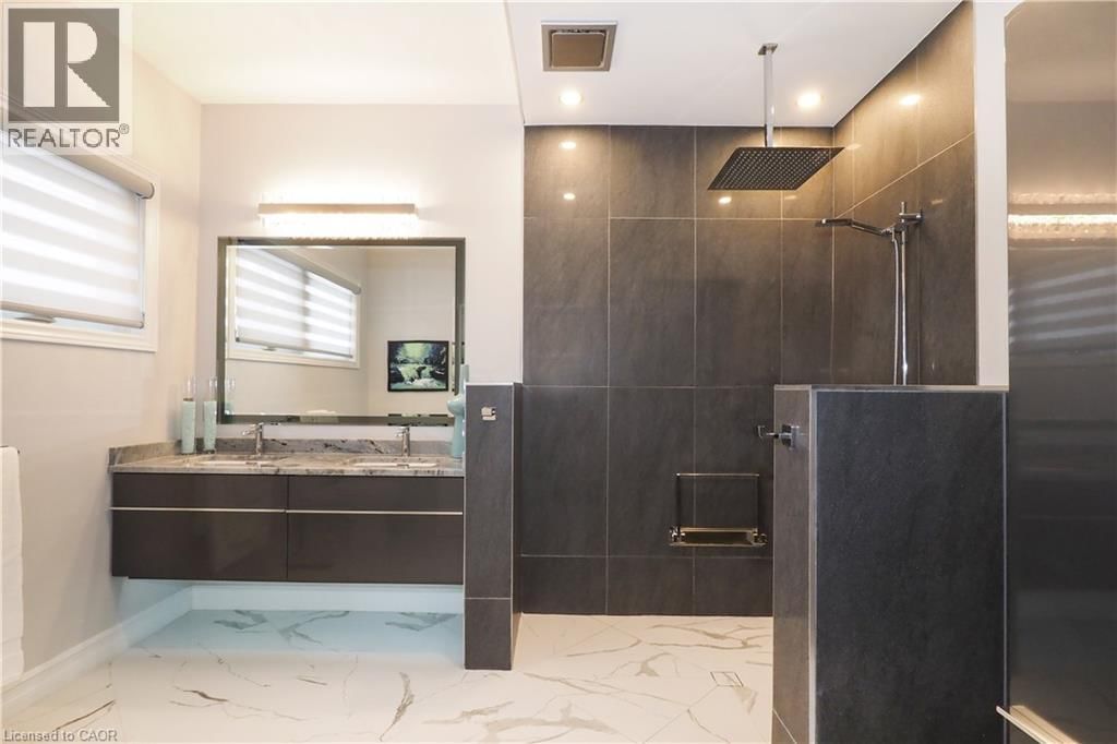 583 LAKEVIEW DRIVE Image 24