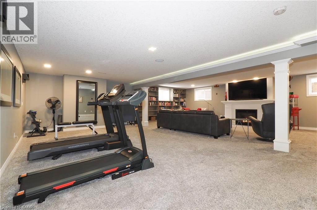 583 LAKEVIEW DRIVE Image 36