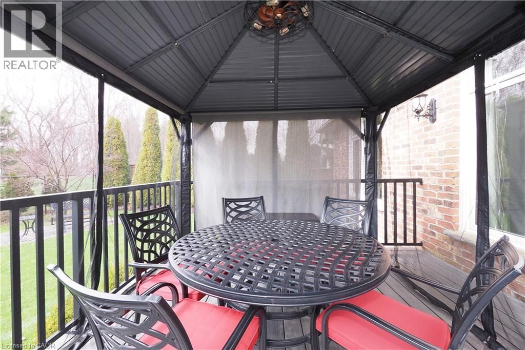 583 LAKEVIEW DRIVE Image 44