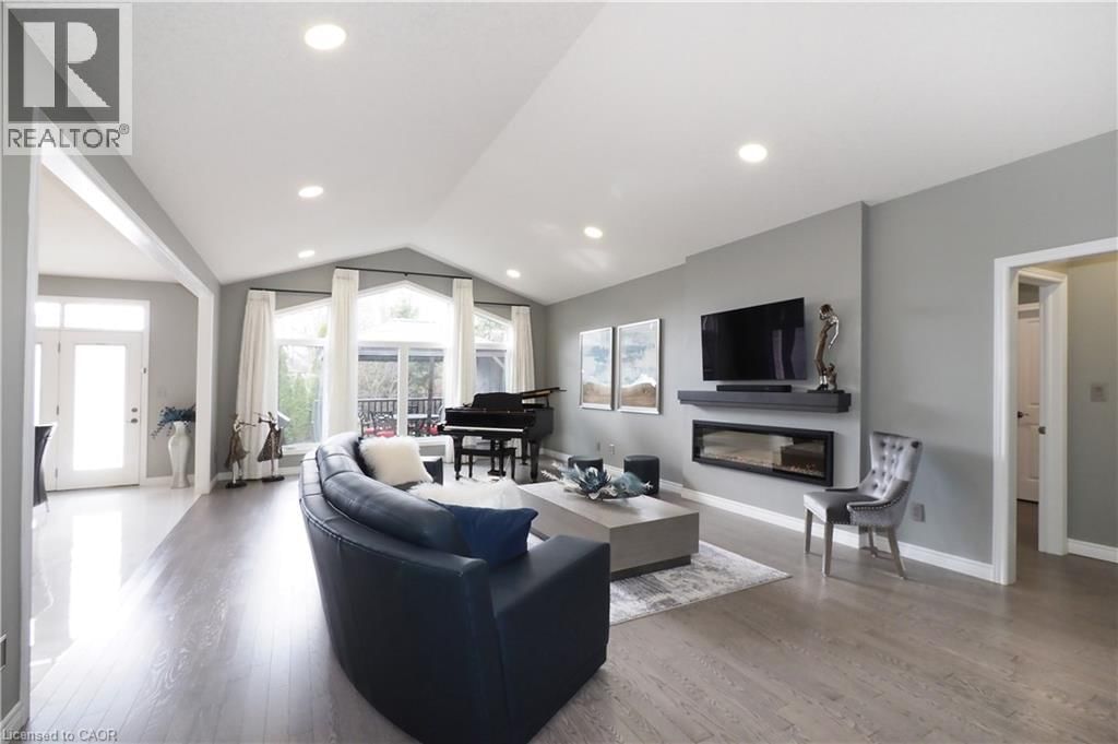 583 LAKEVIEW DRIVE Image 8