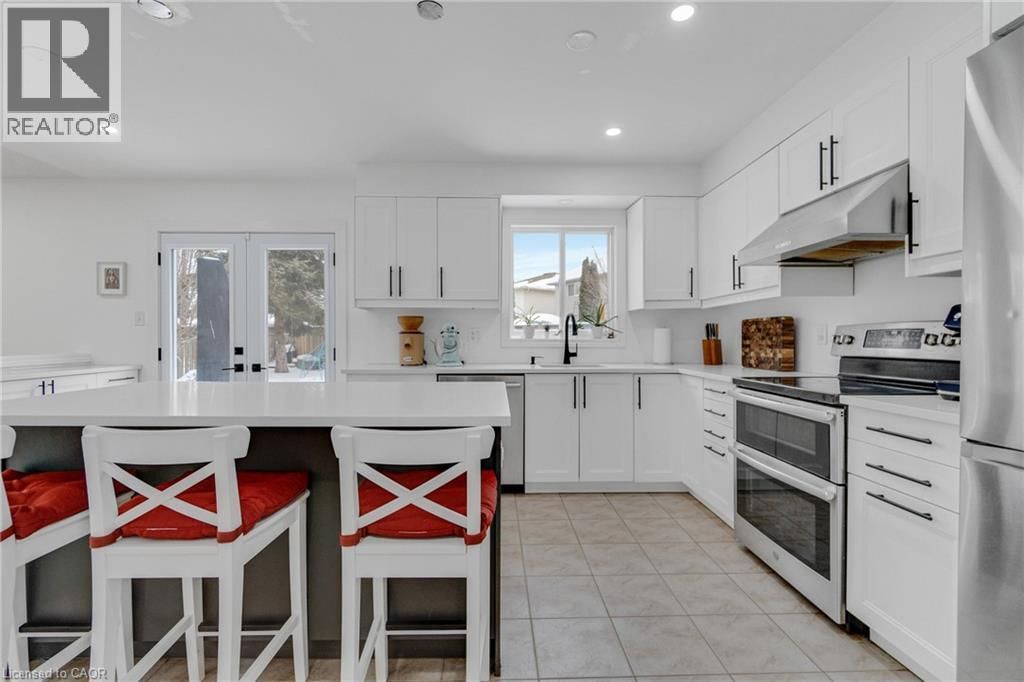 191 HAWKSWOOD TRAIL Image 13