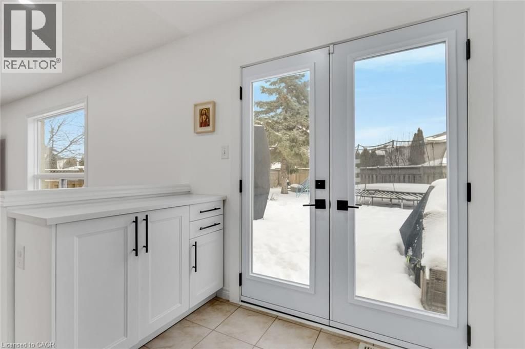 191 HAWKSWOOD TRAIL Image 38