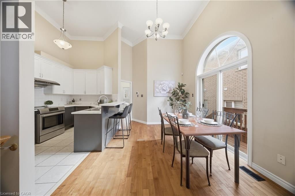 2305 NEWCASTLE CRESCENT Image 10