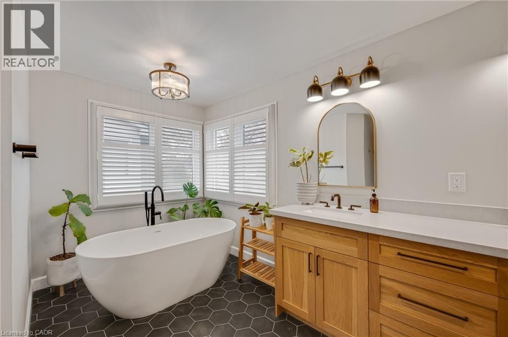 2051 DEER RUN AVENUE Image 21