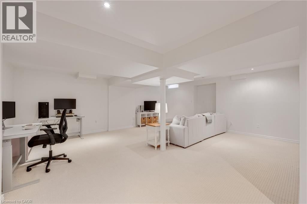 2051 DEER RUN AVENUE Image 32