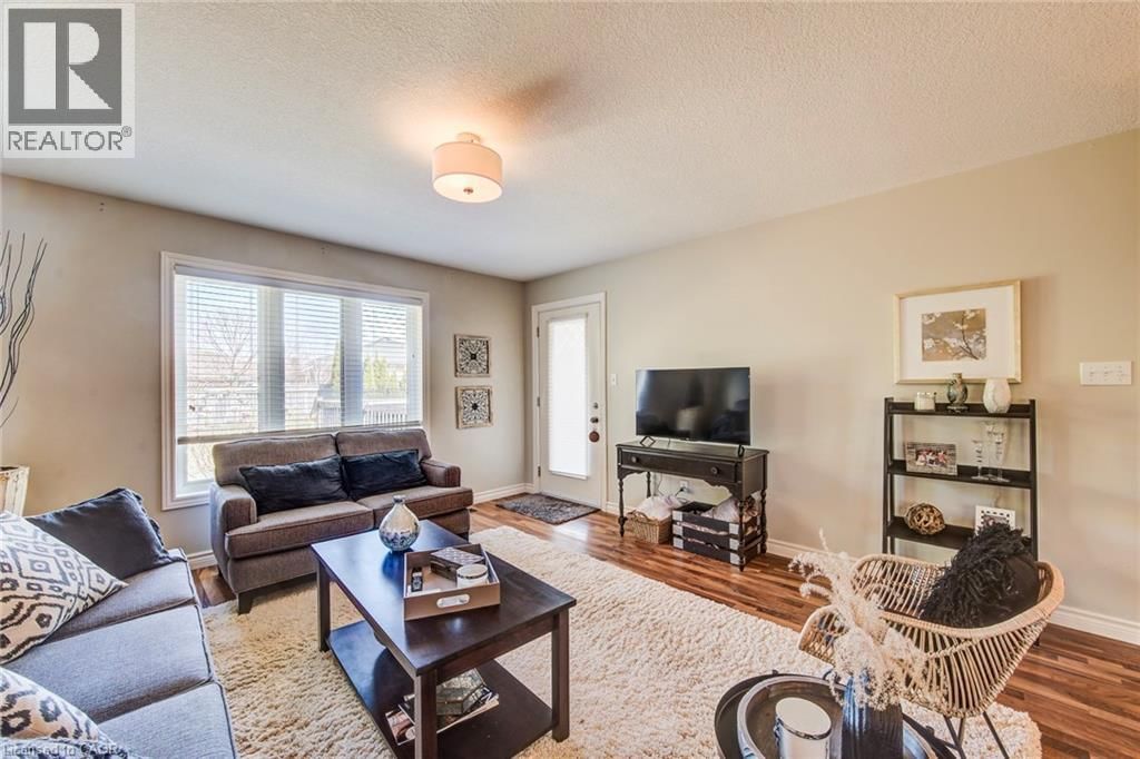 247 ARMSTRONG STREET WEST Image 19