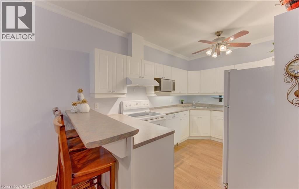 33 - 74 AUTUMN RIDGE TRAIL Image 12