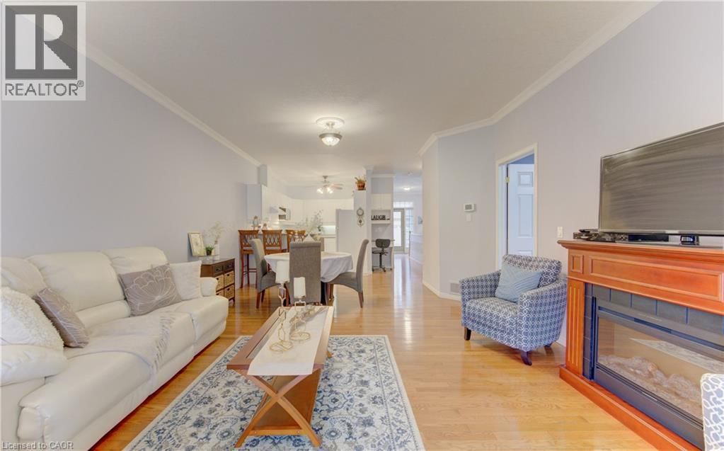 33 - 74 AUTUMN RIDGE TRAIL Image 19