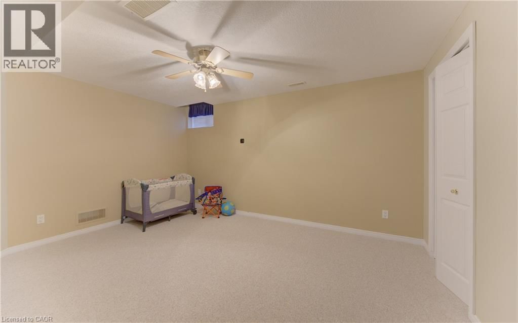 33 - 74 AUTUMN RIDGE TRAIL Image 28