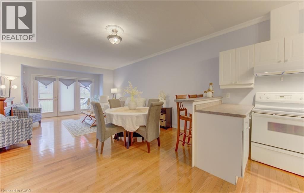 33 - 74 AUTUMN RIDGE TRAIL Image 8