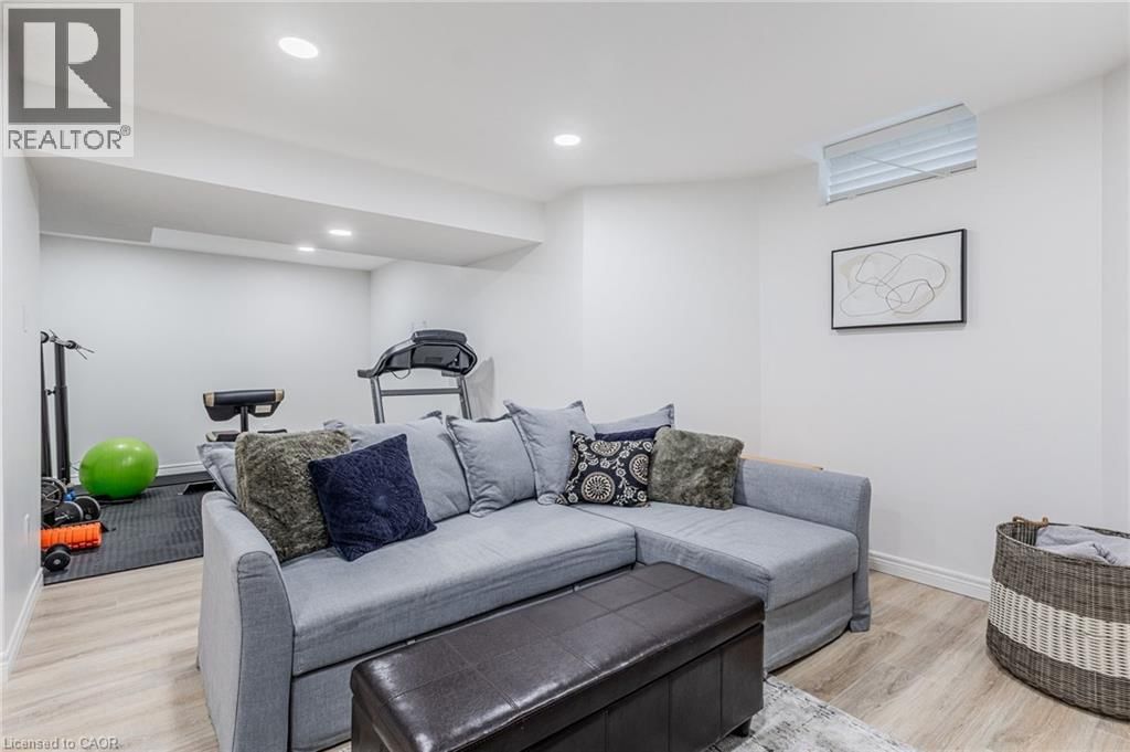 488 MCGIBBON DRIVE Image 33