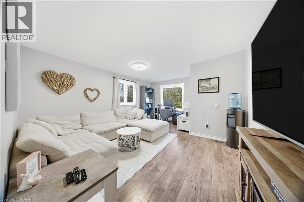 6092 CEDAR SPRINGS ROAD Image 12