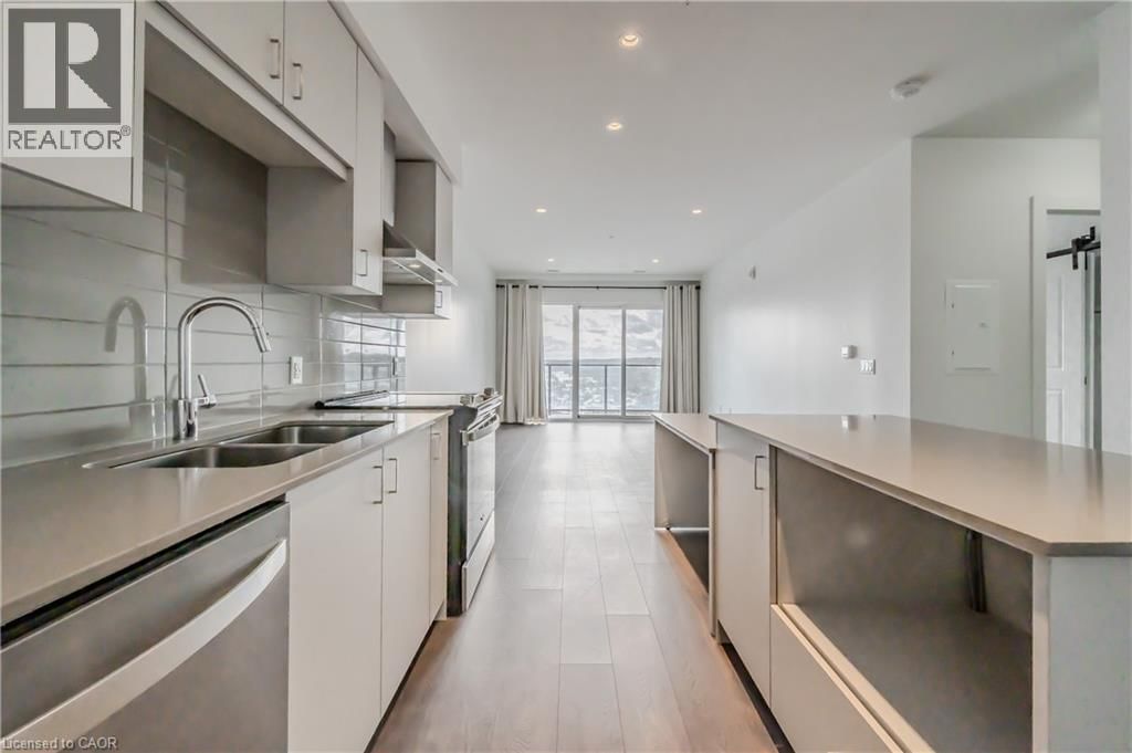 1604 - 50 GRAND AVENUE SOUTH Image 21