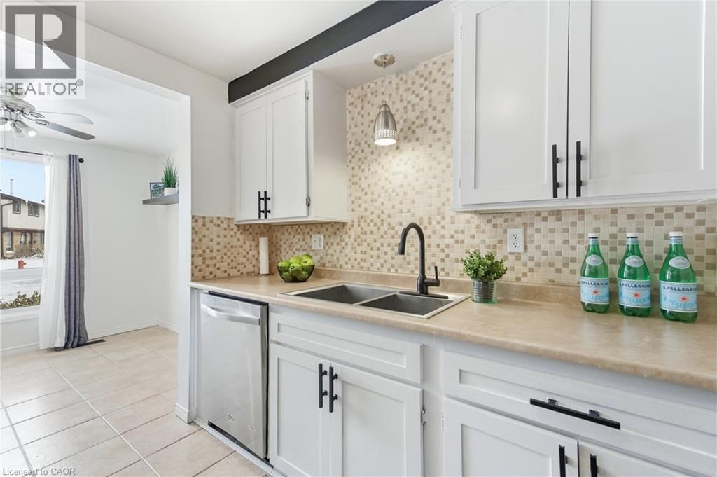 22 - 210 GLAMIS ROAD Image 10