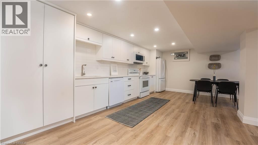 75 HENDERSON AVENUE Image 18