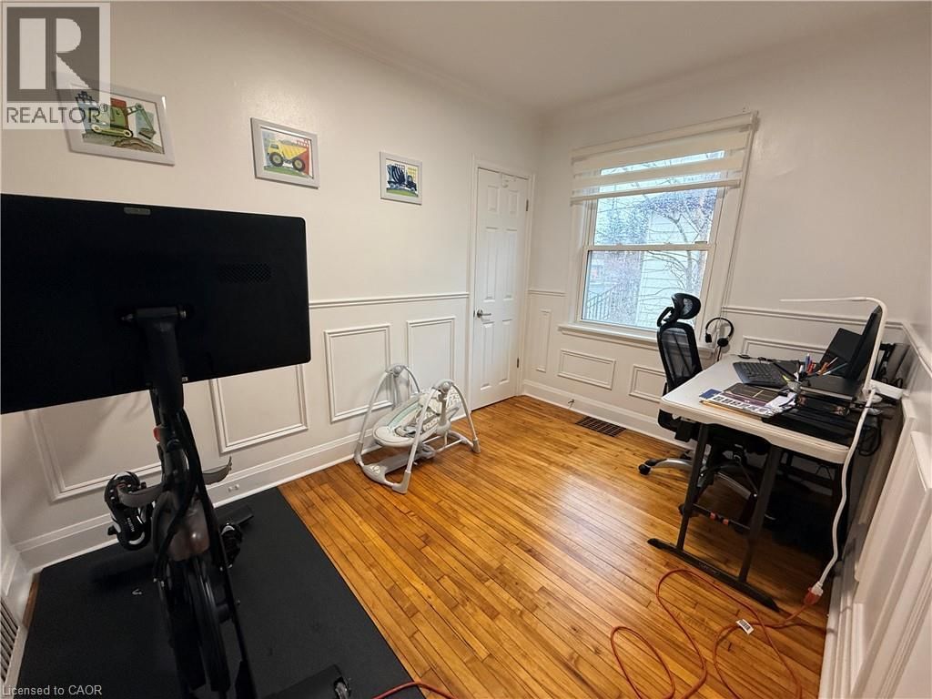 501 UPPER WELLINGTON STREET Image 9