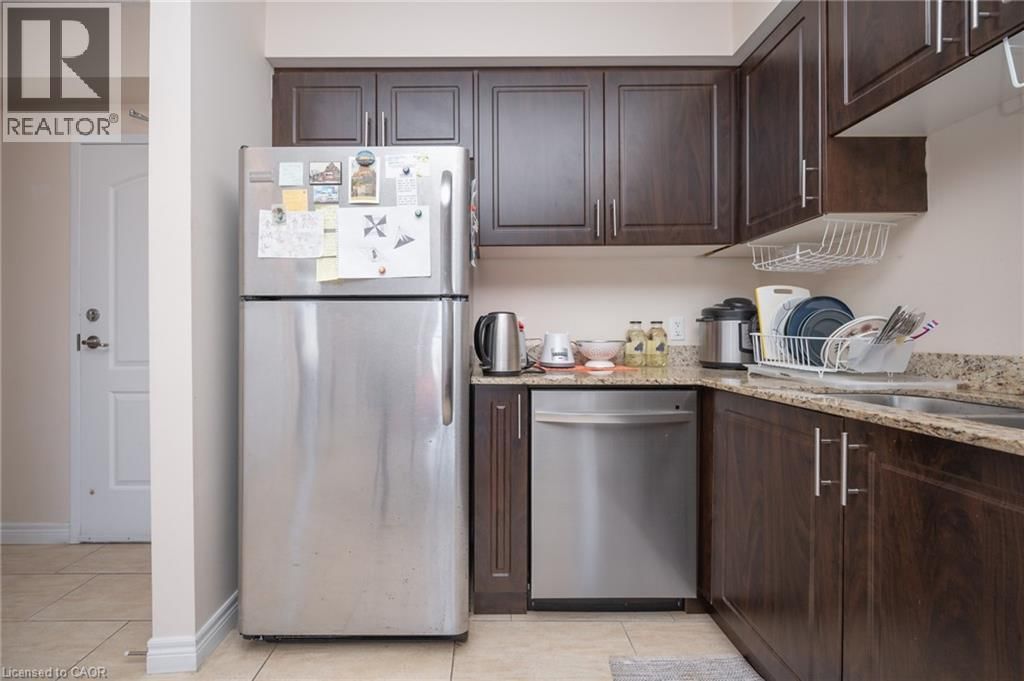 204 - 886 GOLF LINKS ROAD Image 16