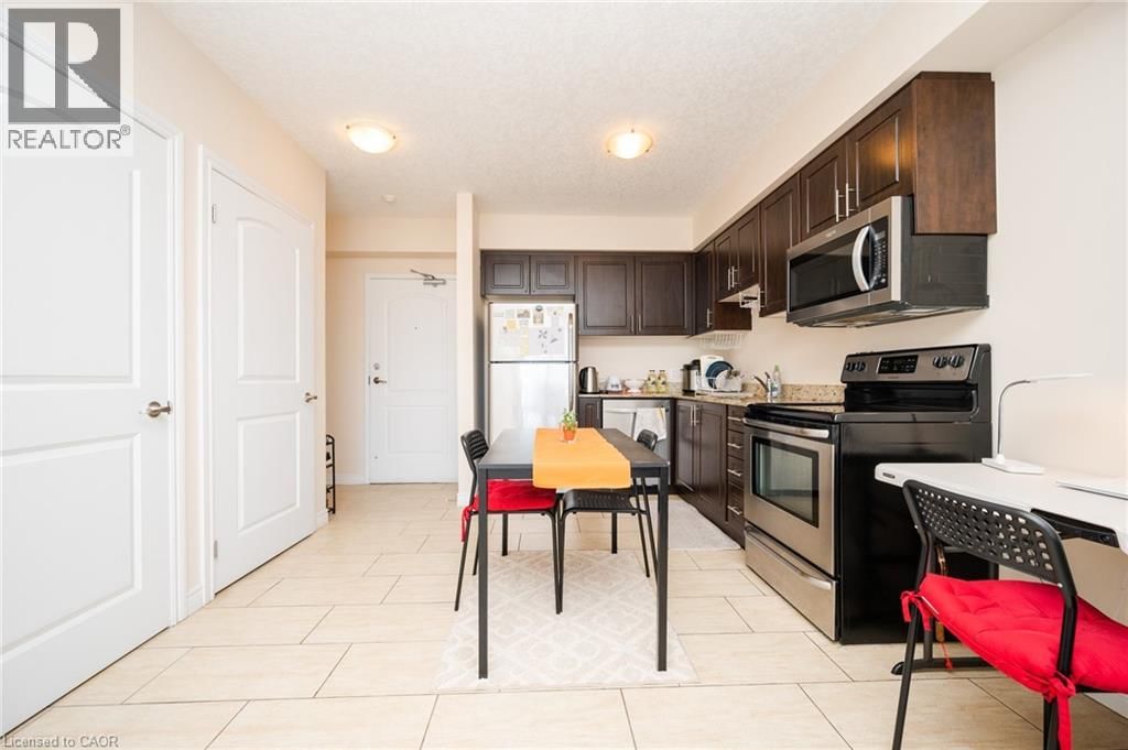 204 - 886 GOLF LINKS ROAD Image 17