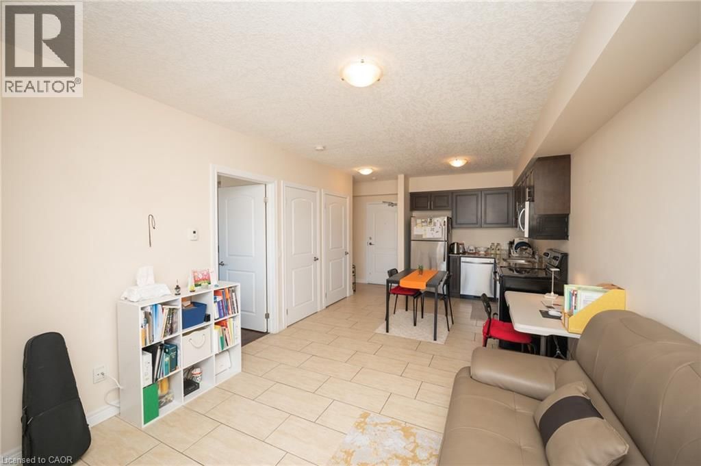 204 - 886 GOLF LINKS ROAD Image 21