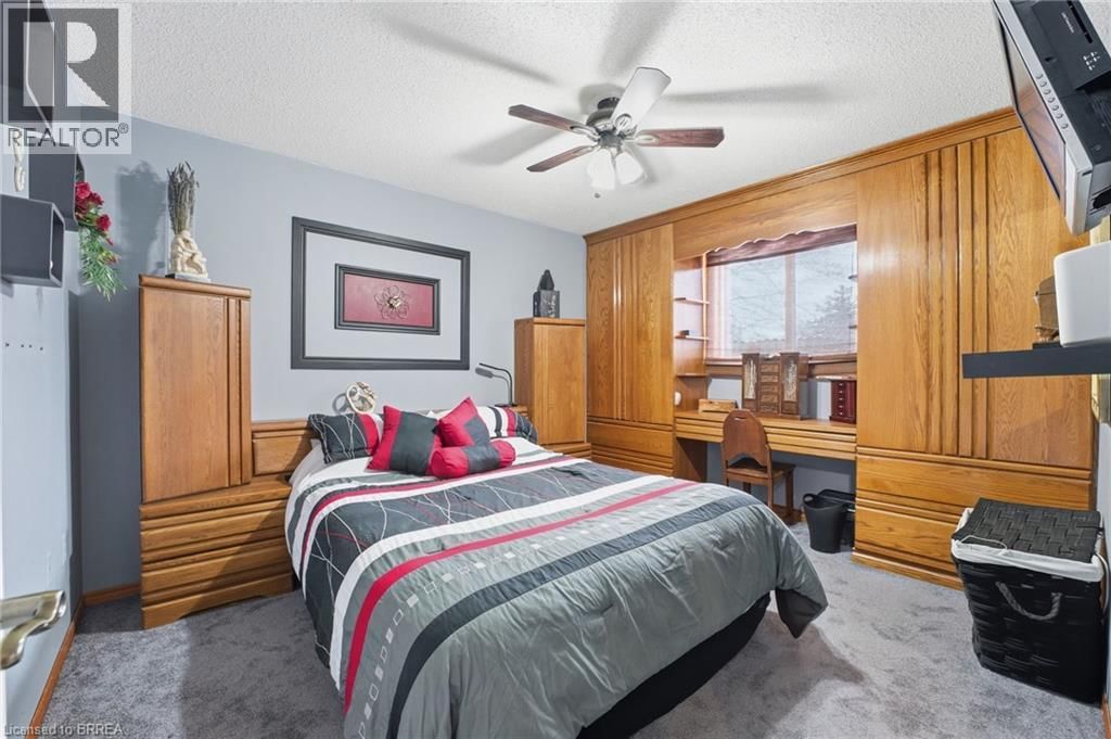 71 BARNES AVENUE Image 11