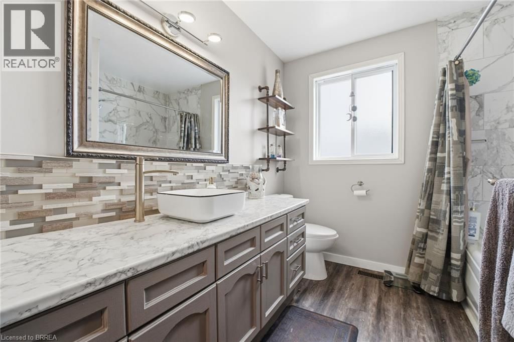 71 BARNES AVENUE Image 15