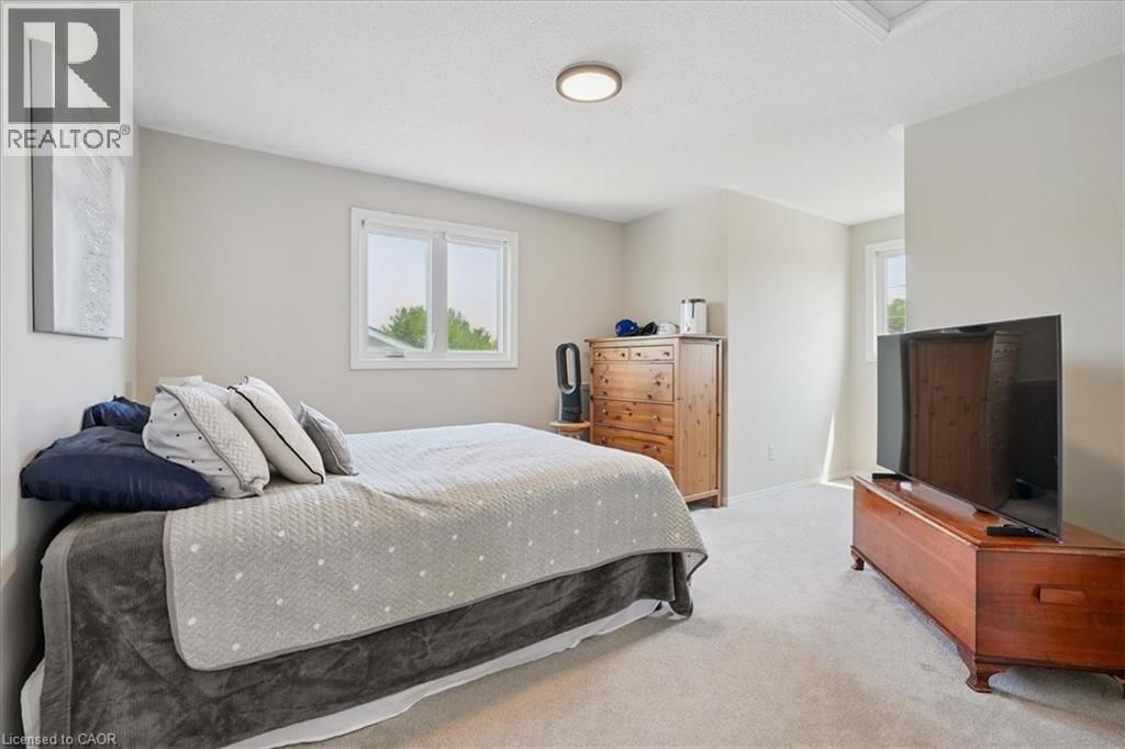 105 RIVER GLEN BOULEVARD Image 23