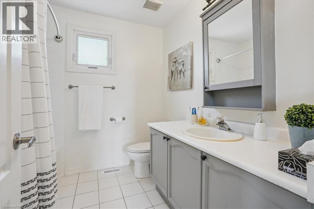 105 RIVER GLEN BOULEVARD Image 24